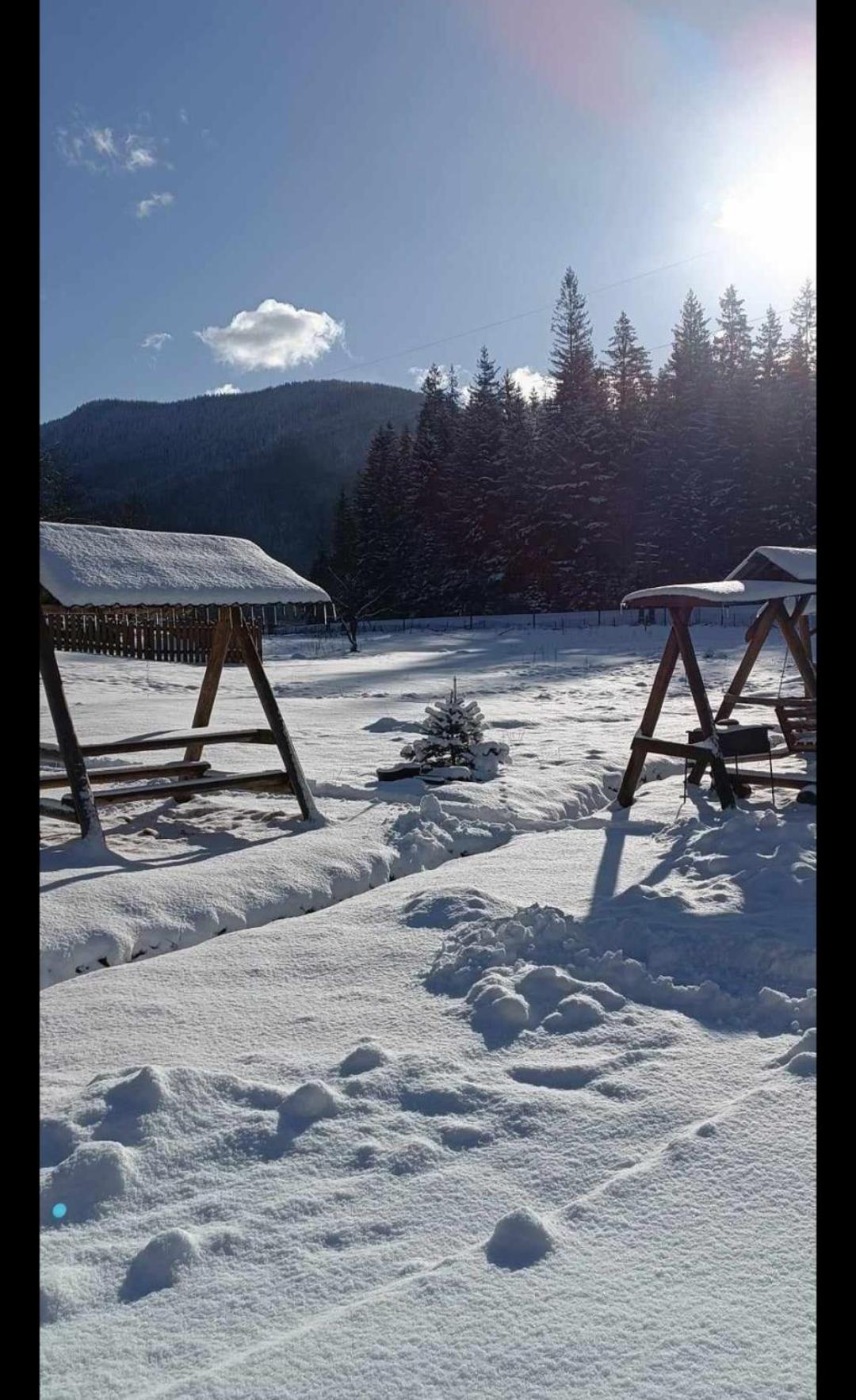Отель Na Hutori Татаров Экстерьер фото