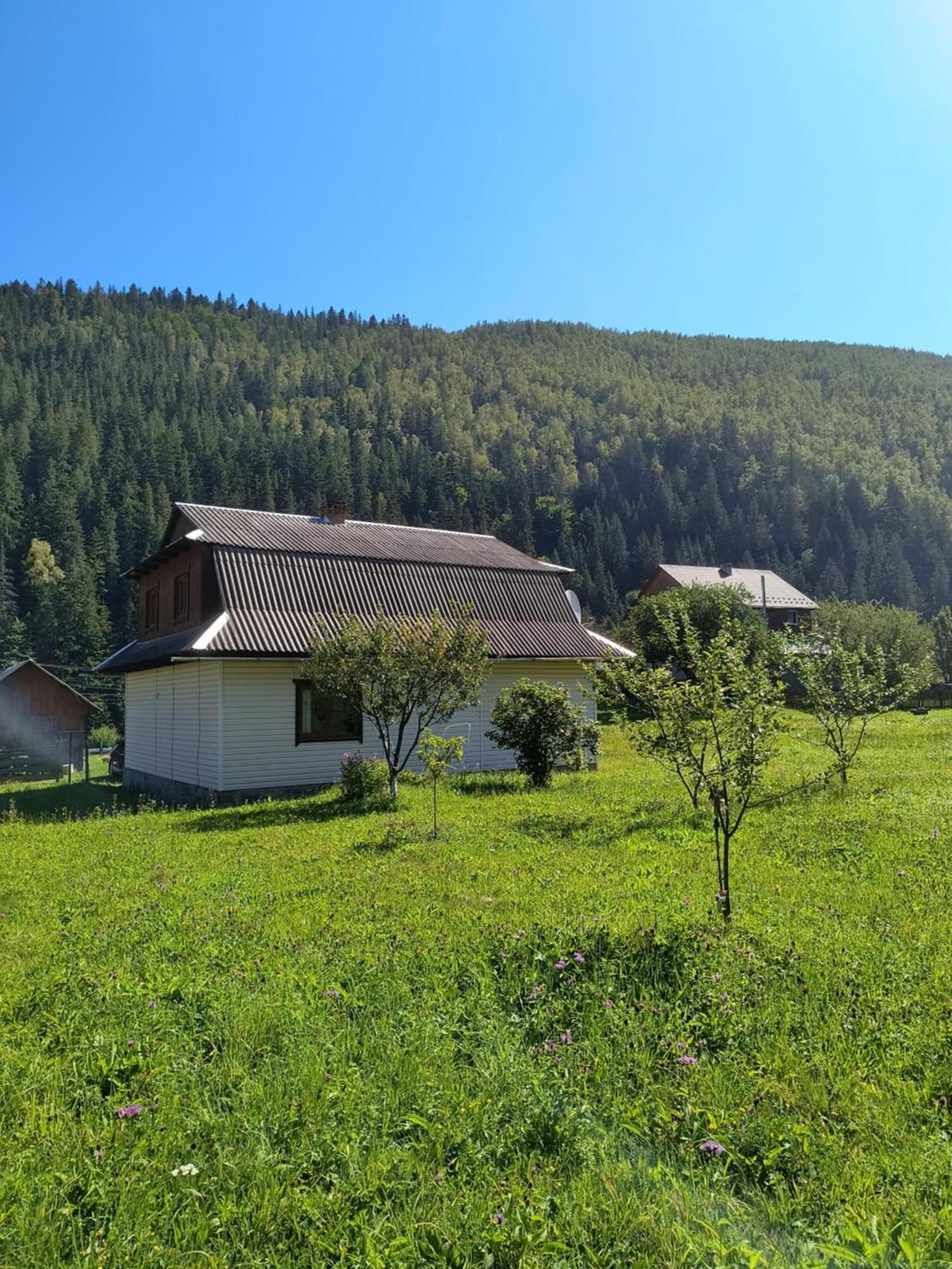 Отель Na Hutori Татаров Экстерьер фото